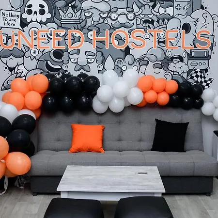Uneed First Hostel